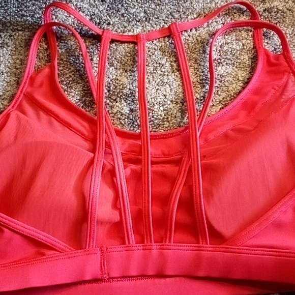 Victoria sport strappy bralette - Picture 5 of 14